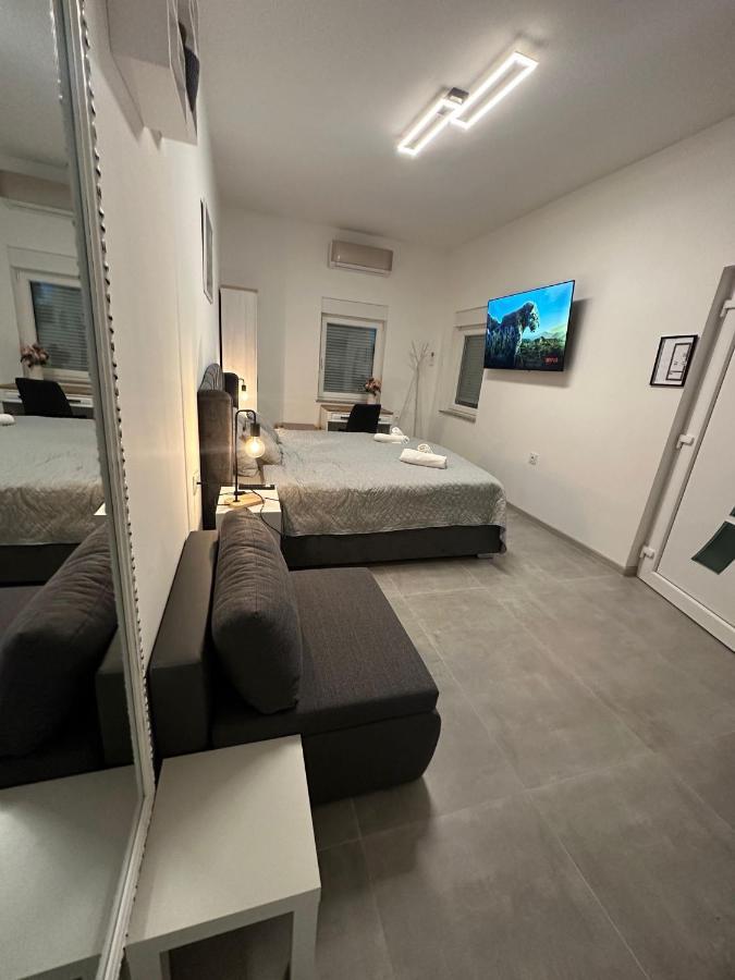 Venite Rooms Velika Luaran gambar