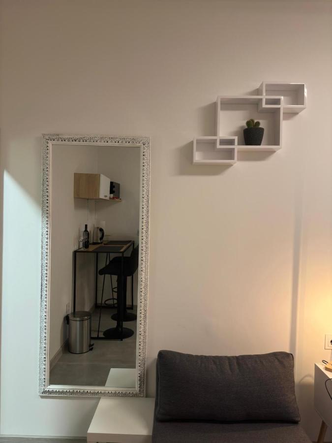 Venite Rooms Velika Luaran gambar